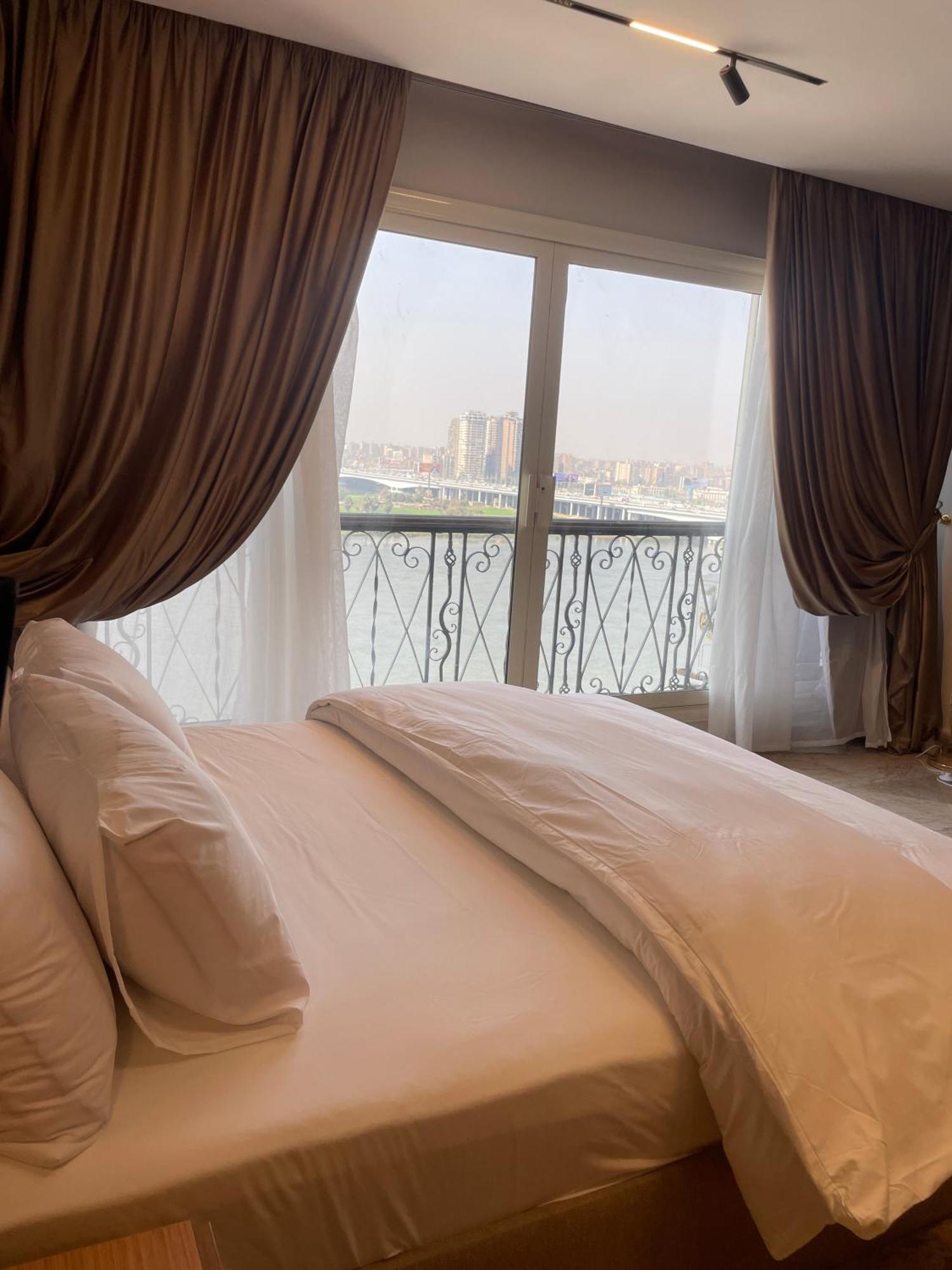 Luxury Nile View In Maadi
