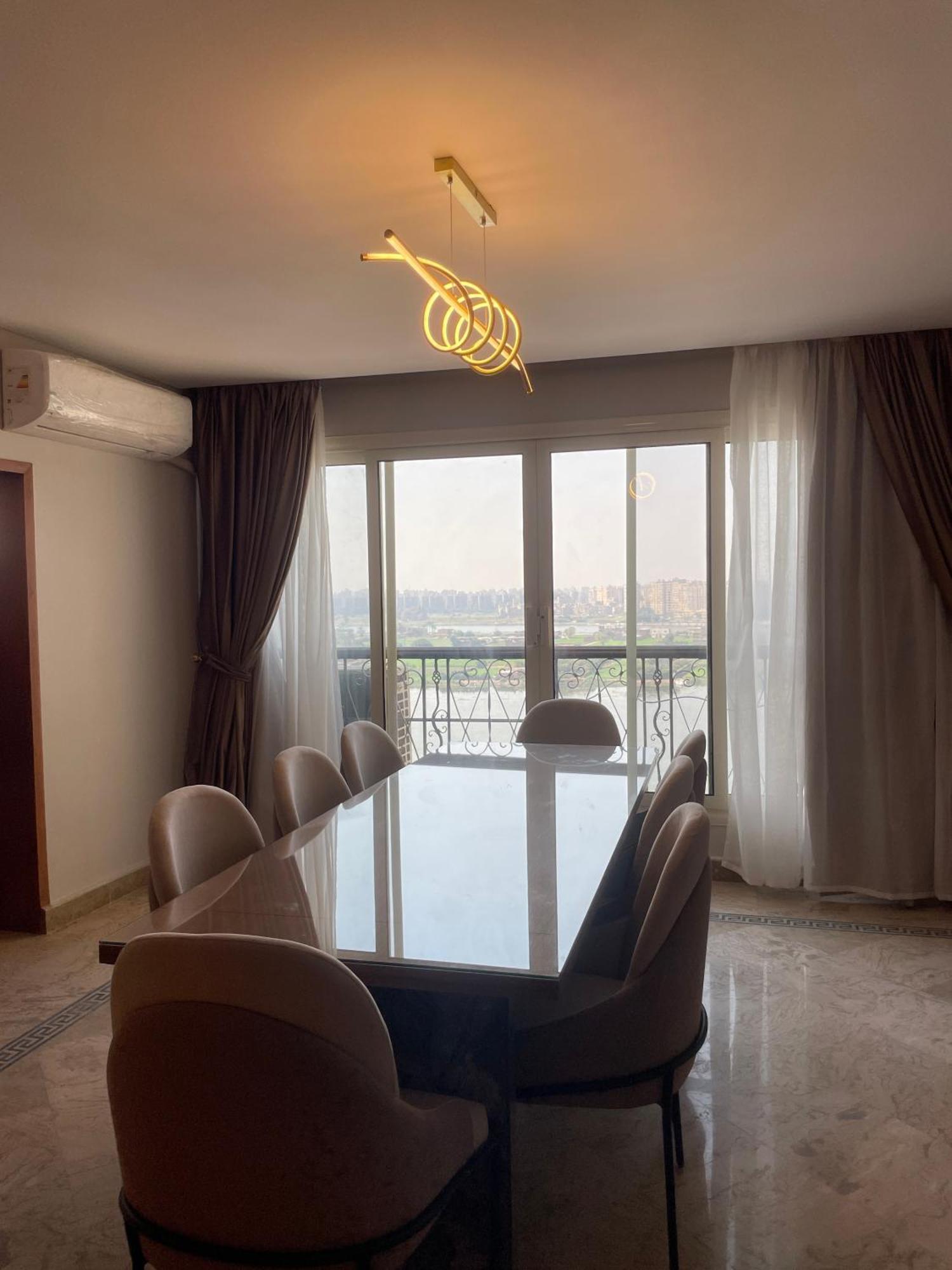 Appartement Luxury Nile View In Maadi *