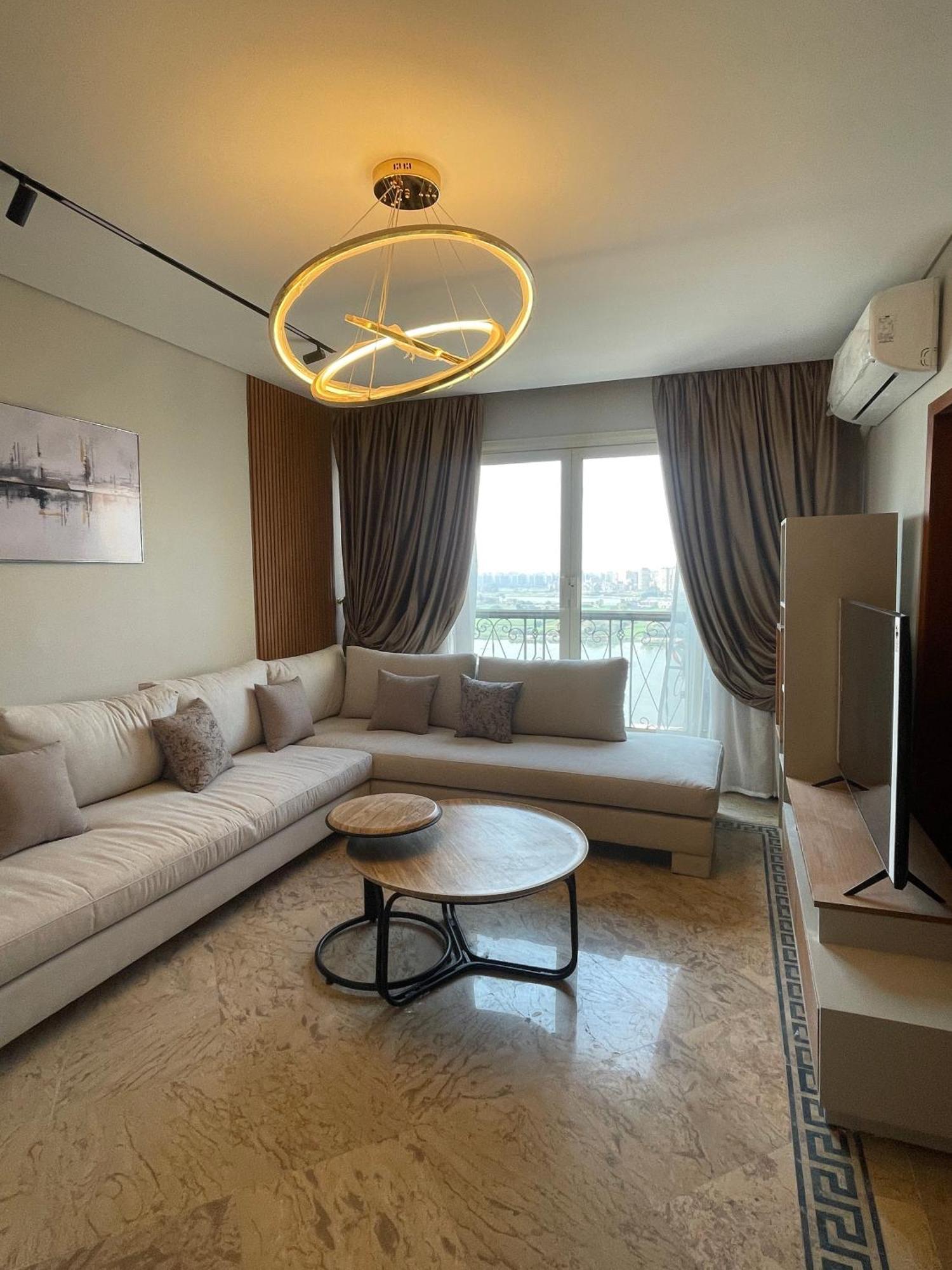 Luxury Nile View In Maadi Appartement *